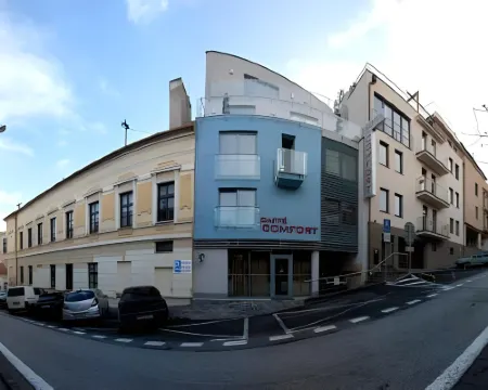 Hotel Comfort with Free Wellness and Fitness Centrum Hotéis em Nitra