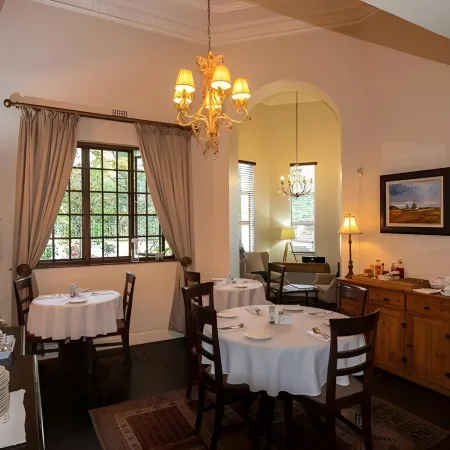 Melville Turret Guesthouse Отели рядом с достопримечательностью «Витватерсрандский университет»