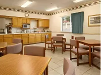 Blaine Town Inn & Suites Hotel di Coon Rapids