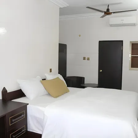 Cute Villa Hotel and Suites