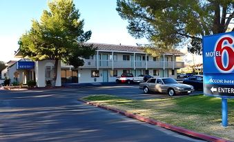 Motel 6 San Luis Obispo, CA - South