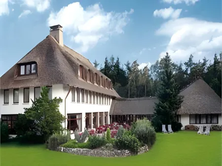 Heidehotel Soltauer Hof Отели рядом со станцией Soltau (Han)