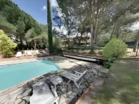 Les Chambres d'Hotes au Bois Fleuri Hotels in Puget-sur Argens