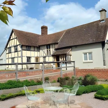 Mr & MRS Smith Eckington Manor
