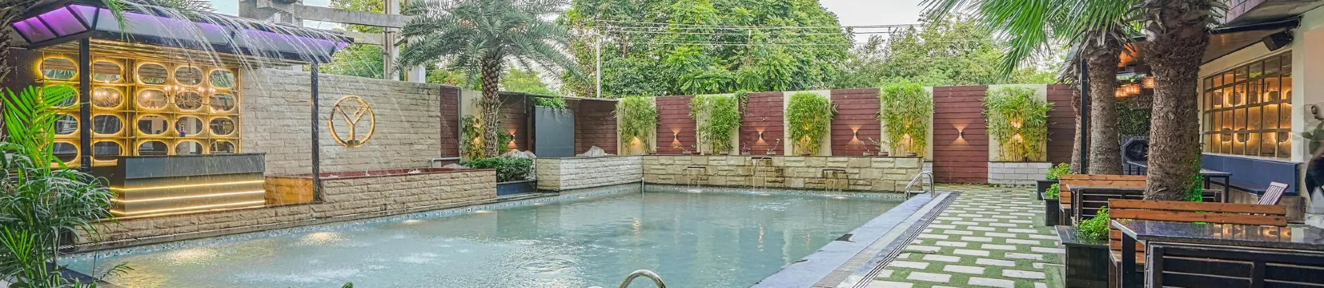 Four-Star Hotels