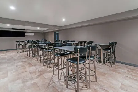 Americas Best Value Inn Foxboro