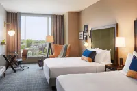 Hotel Zachary, Chicago, a Tribute Portfolio Hotel Hôtels à proximité de : Northeastern Illinois University