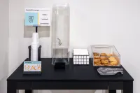 Garner Hotel CLARKSVILLE NORTHEAST by IHG - breakfast