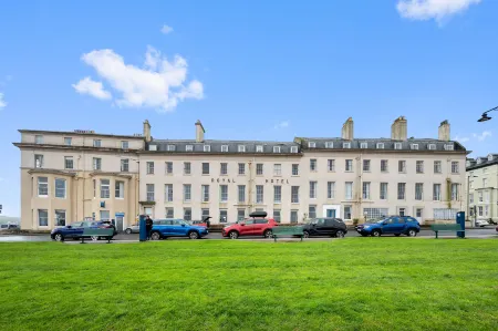 The Royal Hotel Whitby Отели в г. Уитби