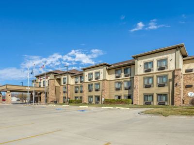 Best Western Plus Grand Island Inn Suites