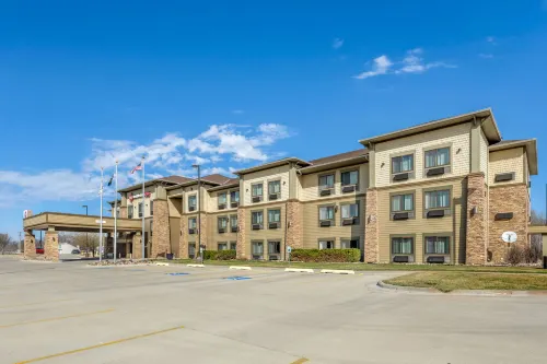 Best Western Plus Grand Island Inn  Suites