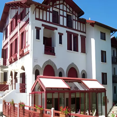 Hôtel & Résidence Vacances Bleues Orhoïtza