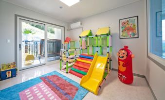 Gyeongju Luna Hills Pool Villa Pension