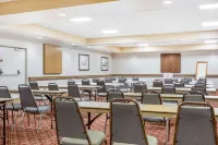 Days Inn by Wyndham Marianna