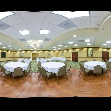 Holiday Inn Express & Suites MILLINGTON-MEMPHIS AREA by IHG