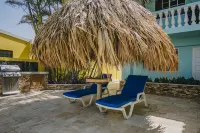 Impressive 1-Bedroom Apartment 3 km from Eagle Beach Hotels in Noord