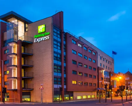 Holiday Inn Express GLASGOW - CITY CTR RIVERSIDE by IHG Hotéis em Glasgow