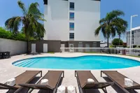 Wyndham Garden Monterrey Aeropuerto - Familien