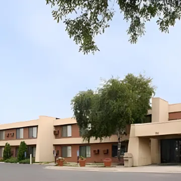 Days Inn by Wyndham St Cloud