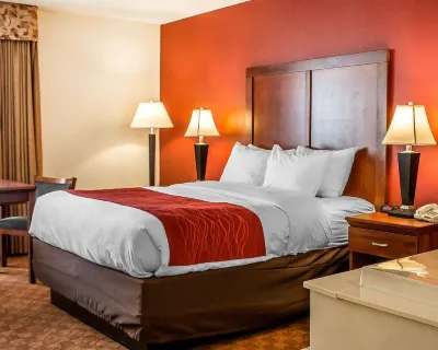 Quality Inn Hotels in Bath Township