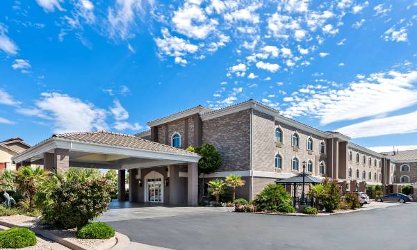 Best Western Plus Abbey Inn
