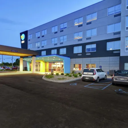 Tru by Hilton Fort Wayne North
