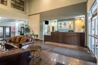 Comfort Inn & Suites Hotels in Fort Saskatchewan