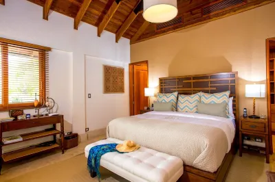 Oceanview Lux Villa - With Eden Roc Club Access Hotels near Caleton Beach Club By Eden Roc