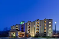 Holiday Inn Express & Suites Orlando - International Drive Hotels in Bay Hill
