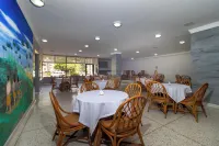 Hotel Axis Inn by Geh Suites - Frühstück