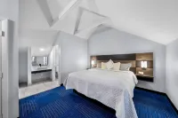 Admiralty Inn & Suites - a Red Collection Hotel Hotel di Mashpee