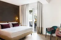 Adoro Hotel