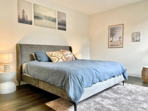 Your Home on Glover St Sth Melbourne (with Parking) Images