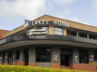 The Lakes Hotel Отели в г. Энтранс