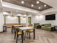 Fairfield Inn & Suites Greensboro Coliseum Area Hotels near Greensboro Coliseum