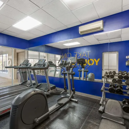 Comfort Inn & Suites Cuyahoga Falls - Akron