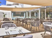 Globales Cala Bona - Breakfast