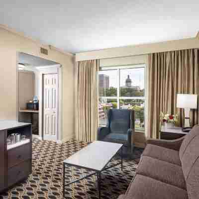 Hilton Columbia Center Rooms