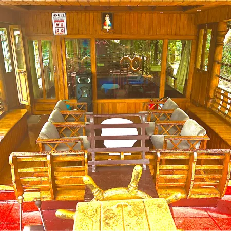 Tharangini Houseboats