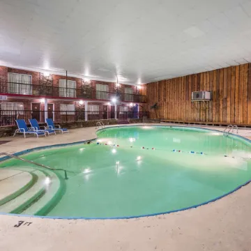 Ramada by Wyndham Mountain Home