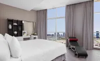 Staybridge Suites Doha Lusail Hoteles en Lusail
