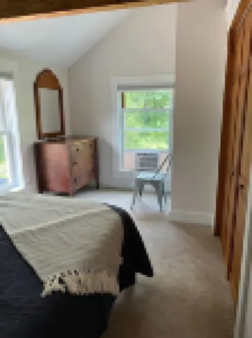 Captain's Quarters at Waldo Emerson Inn Carriage House, 2nd floor  2 bdrm/1 bath