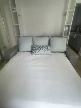 Charming beach home,remodeled,steps to the beach 2 blks downtown Manhattan beach