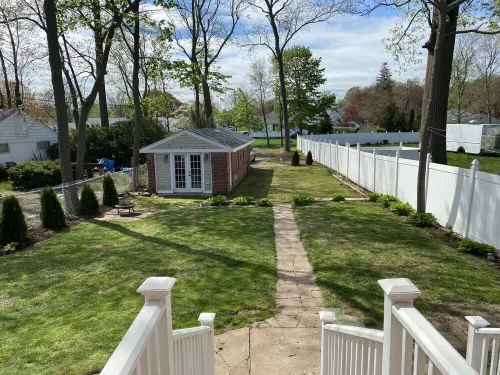 Beautiful, Spacious, Beachfront Home - Perfect for Entertaining Family & Friends Hotel a West Haven