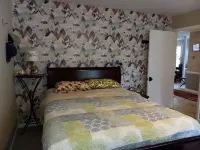 A Stylish 2+ Bedroom Rancher