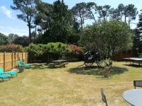 Bourrine Vendéenne and large garden near the sea Le 201 Forest Avenue附近的飯店