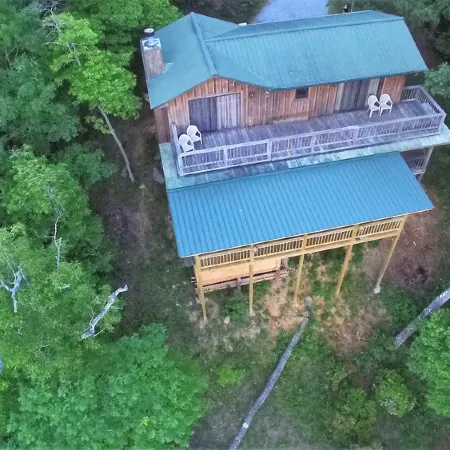 Tara's Treehouse: Another Day in Paradise - Views of the Mountain & Lake Burton