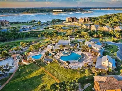 Private 5 Star Retreat overlooking Lake Travis