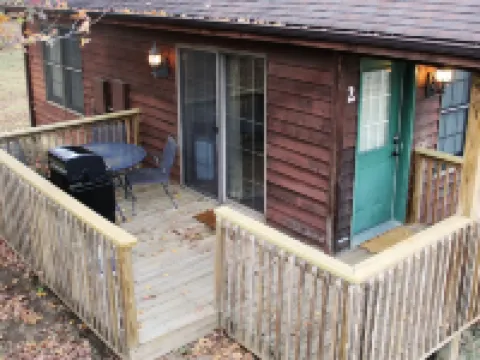 3  Minutes to Giant City - 6 Minutes to SIU - 4 Minutes to Shawnee Winetrail! Hotels in Makanda