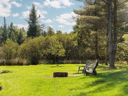 Secluded River Retreat-Fall Color Tours, Park and Ride to Trails, Family Getaway